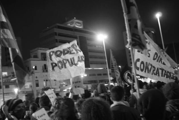 Manifestação em Florianópolis pelo Fora Temer e Nenhum Direito a Menos, setembro de 2016.